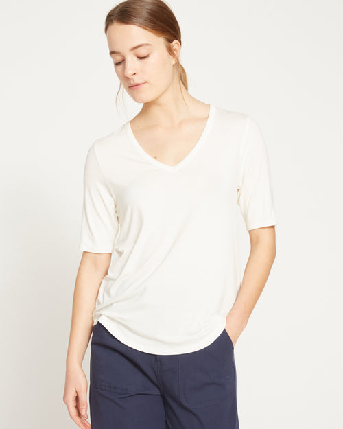 Lily Liquid Jersey V-Neck Stovepipe Tee - White